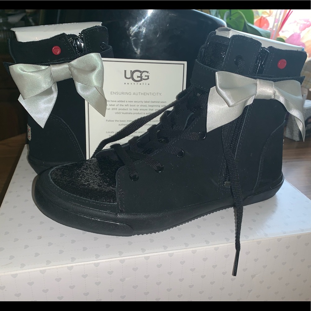 NEW|UGGS J I HEART HI TOP GLITTER